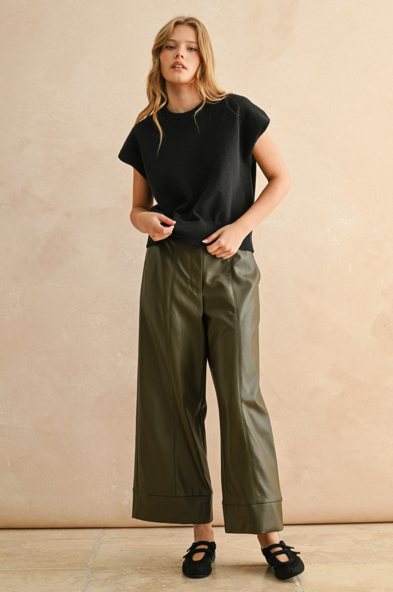 Black Short Sleeve Sweater from Southern Sunday Boutique in Naples, FL