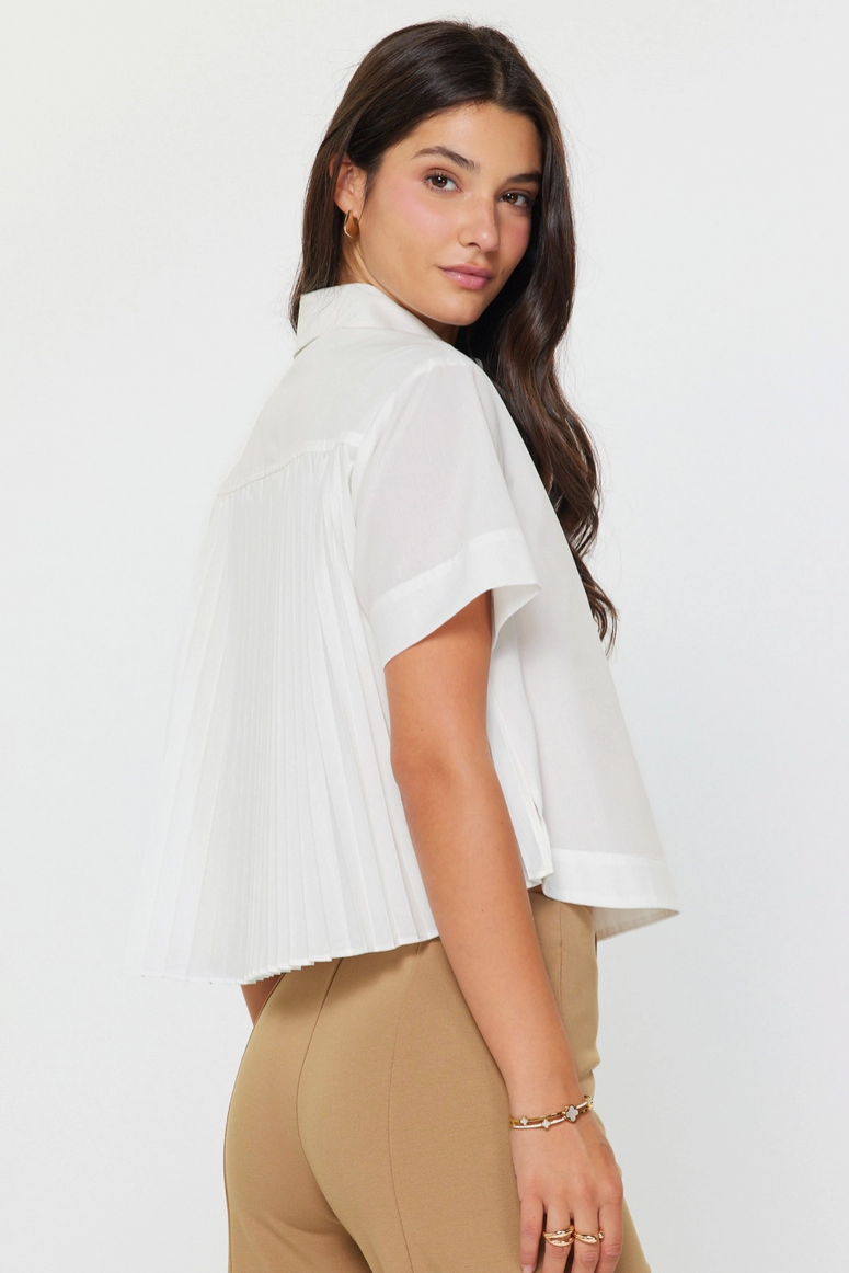 White Cropped Pleated Back Collared Blouse from Southern Sunday Boutique in Naples, Fl