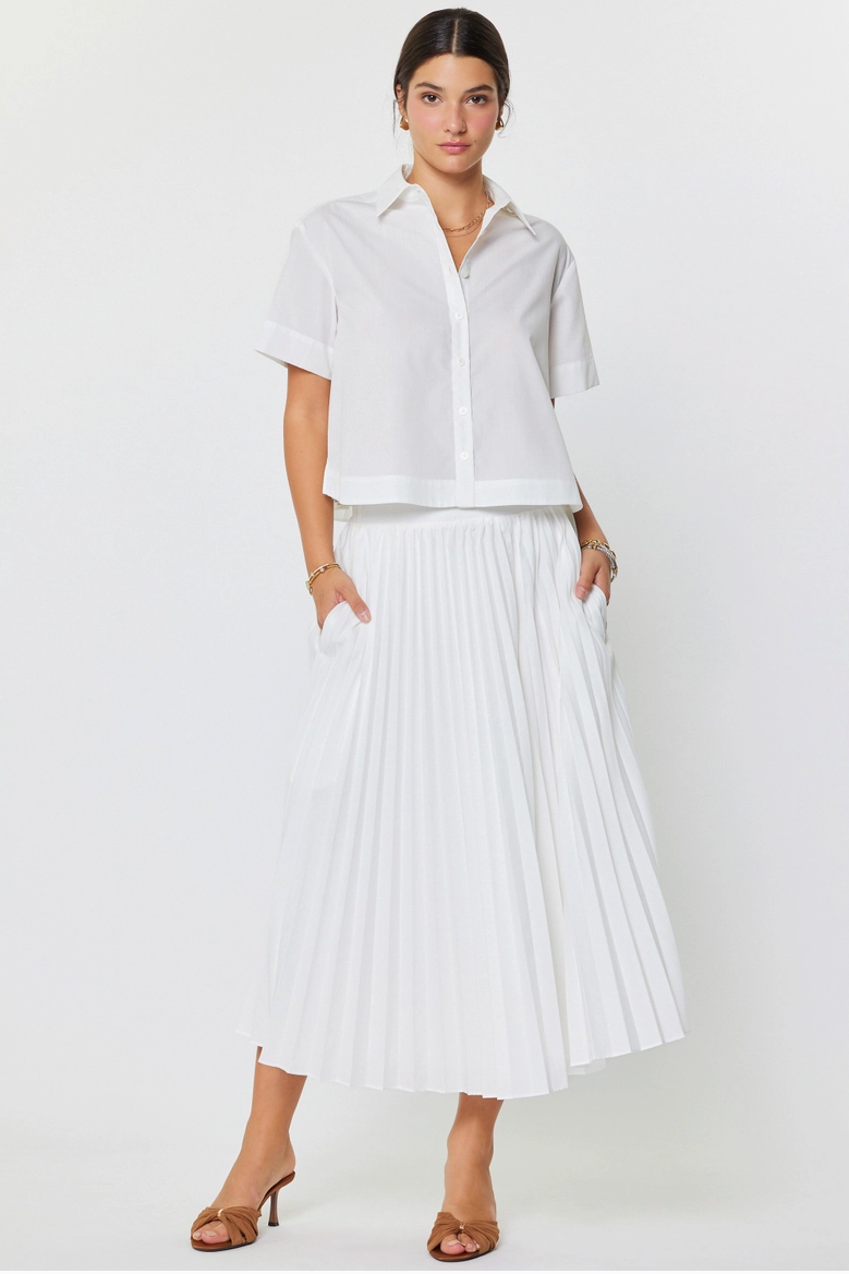 White Cropped Pleated Back Collared Blouse from Southern Sunday Boutique in Naples, Fl